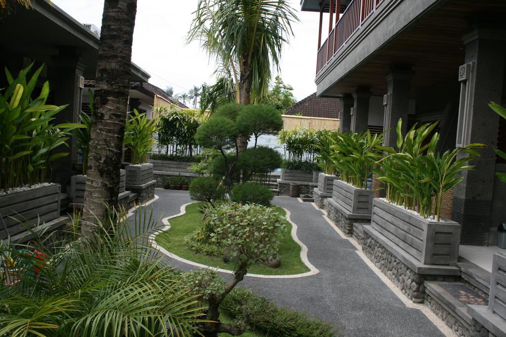 Privatunterkunft Letos Kubu Homestay