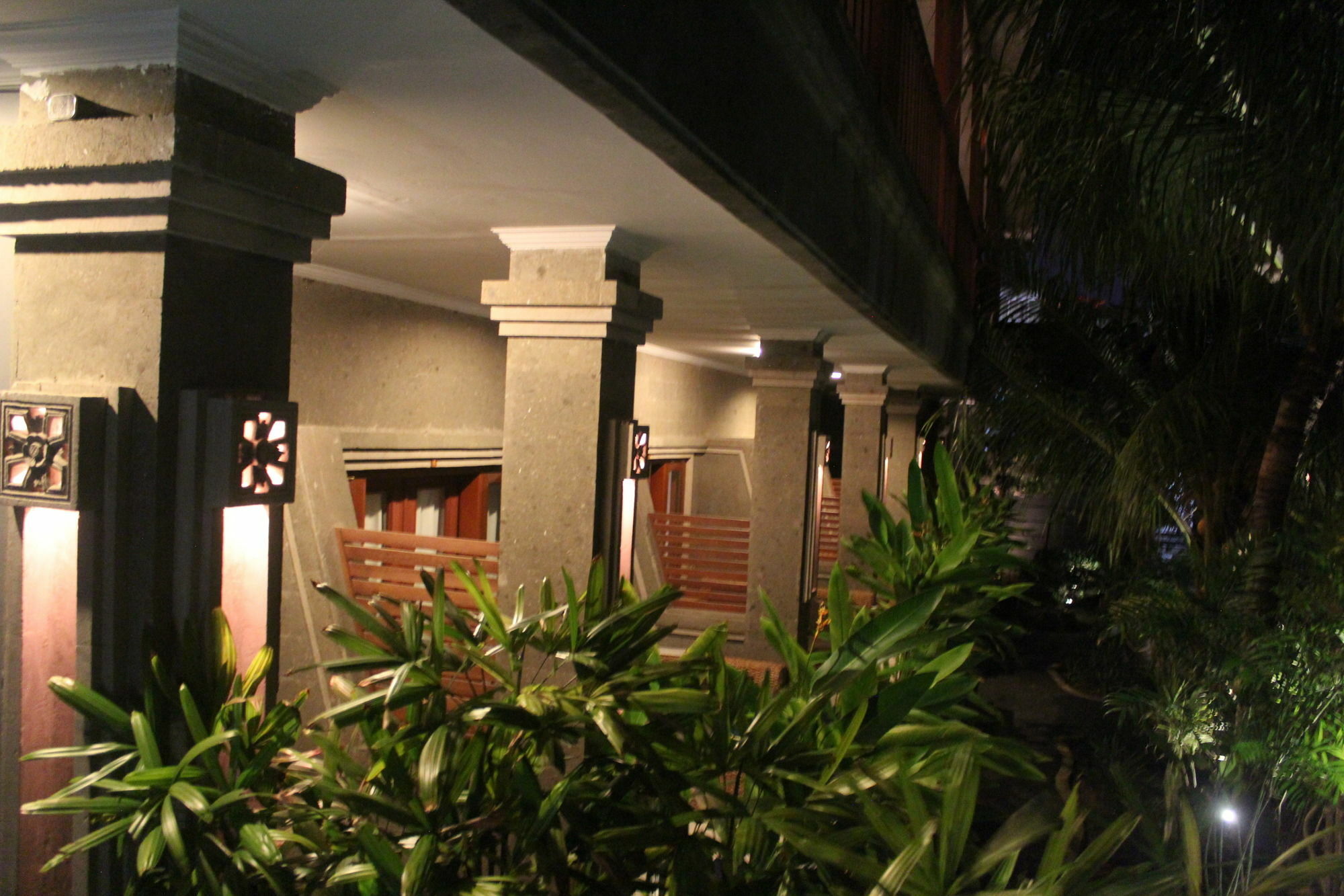 Letos Kubu Homestay Kuta Lombok